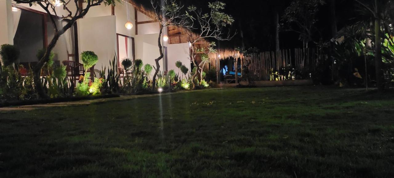 The Poetri Oka Hotel Batununggul Exterior photo