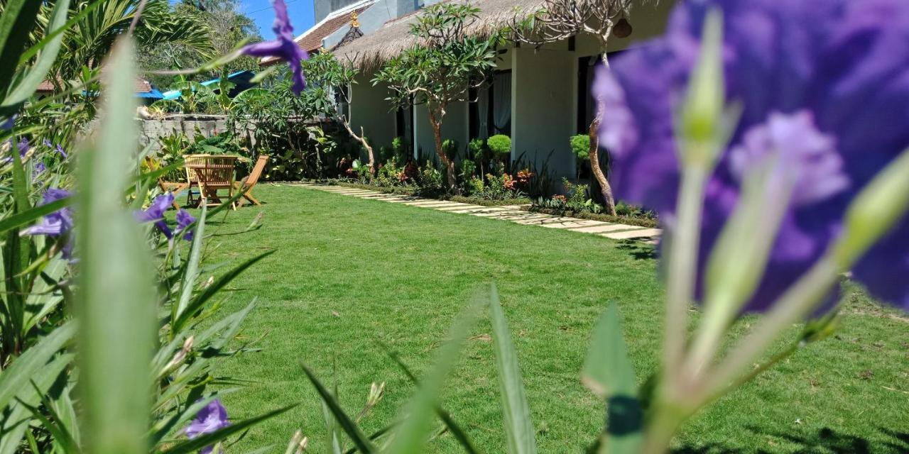 The Poetri Oka Hotel Batununggul Exterior photo